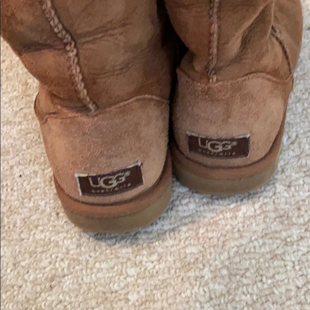 UGGS!! :) - Picture 2 of 3